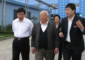 2008年10月日，第十届全国政协常委、曾任安徽省委书记、宁夏回族自治区党委书记黄璜视察必赢242net官网。